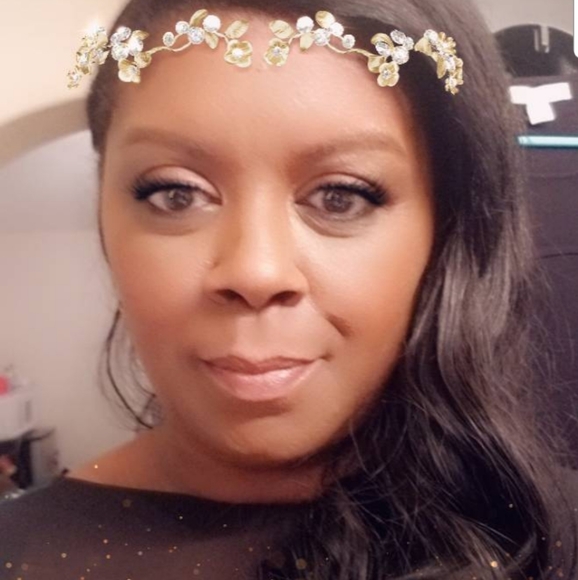 Meet your Posher, Melondy - Picture 2 of 2